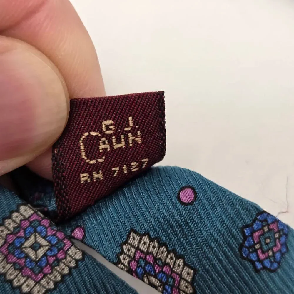 GJ CAHN SILK BOW TIE GREEN JADE PINK GEOMETRIC SATIN 2.25